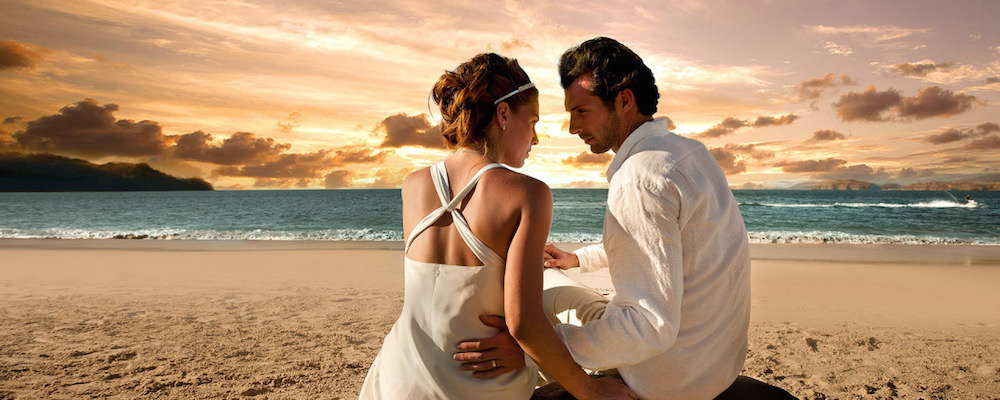 a picture of a couple getting married in Aruba