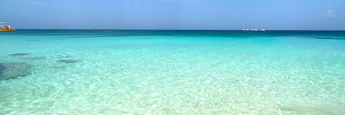 a gorgeous view from the stairs at Tres Trapi in Aruba.